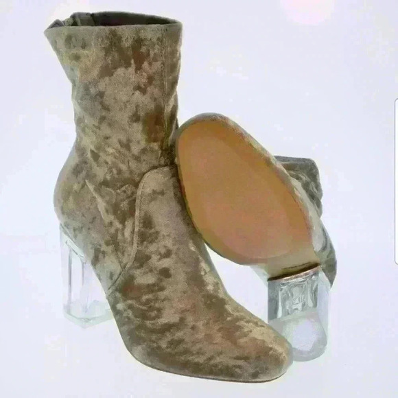 NIB Cape Robbin by Nasty Gal Fay-11 Women's Gray Crushed Velvet Zip Boot $88 - Picture 7 of 9